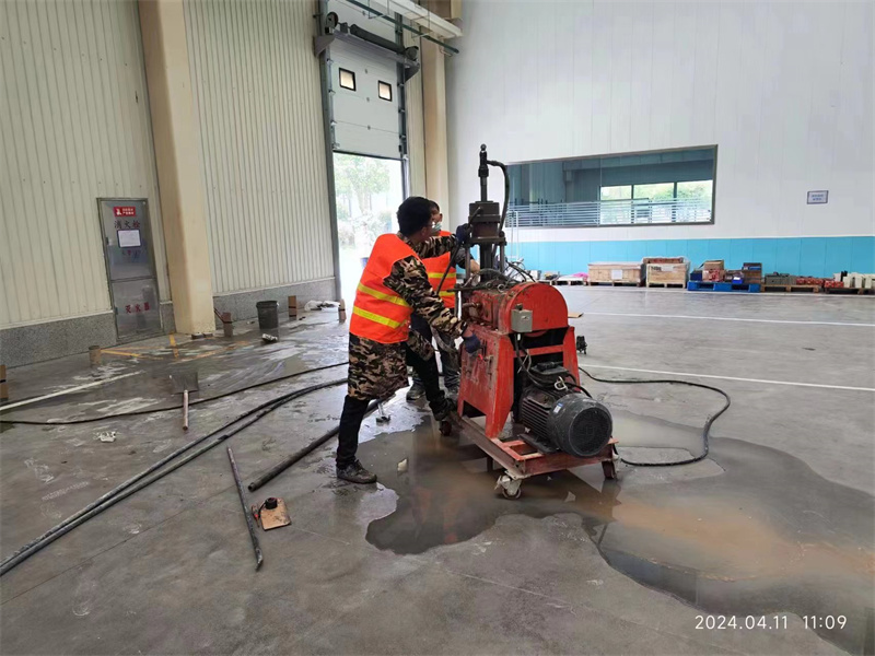 招远厂房地面下沉塌陷注浆加固施工